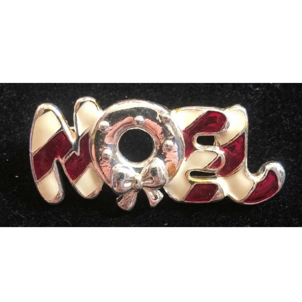 Enamel Noel Christmas Wreath Brooch Pin Holidays